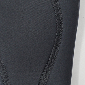 Genouillères de qualité supérieure améliorant la stabilité du genou, favorisant la mobilité et offrant une compression confortable pour le sport, la remise en forme et les activités lourdes. - Product Image 5
