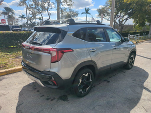 K-i-a S-e-l-t-o-s E-X A-W-D 2024 - Product Image 3