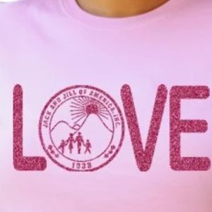 เสื้อยืดคอกลมแขนสั้นสีชมพูสำหรับผู้หญิง พร้อมตัวอักษรคำว่า LOVE ลายกุหลาบ และกราฟิกตราสัญลักษณ์วงกลม แฟชั่นลำลองทันสมัยสำหรับทุกวัน - Product Image 6