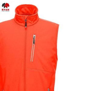 แจ็คเก็ตซอฟต์เชลล์ดีไซน์พิเศษสำหรับผู้ชายจาก Ryan Pro Gear เนื้อผ้านุ่มสบาย ระบายอากาศได้ดี พร้อมโลโก้แบบกำหนดเอง ดีไซน์ ODM - Product Image 4