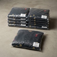 Blouson bomber noir brodé pour homme avec design patchwork, style streetwear, vêtements d'automne