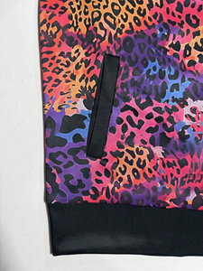 Chaqueta bomber para hombre con estampado de leopardo arcoíris multicolor, con cremallera y ribetes acanalados, estilo streetwear, cortavientos, ideal para festivales y fiestas. - Product Image 4