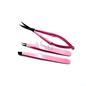Pinzas para Cejas con Punta Inclinada en Negro y Rosa OEM con Tijeras de Resorte |   Pinza de Precisión para Cejas de Acero Inoxidable - Product Image 2
