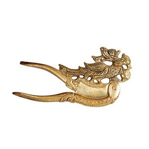 Cortador de Nuez de Areca Tradicional Indio Sarota, Diseño Decorativo de Pavo Real, Color Dorado, de Latón - Product Image 5