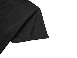 T-shirt en coton noir pour homme, col rond, manches courtes, coupe classique, décontracté, couleur unie, tricoté, teint uni, disponible à la vente - Product Image 4