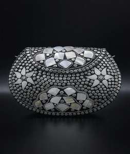 Luxury Metal Purses for Women With Brass <b>Shell</b> <b>Beads</b> Best Price Indian Exporter GC-BG-296 for Work and Party Wear - Product Image 4