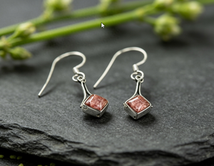 Boucles d'oreilles créoles mode en argent avec pierres précieuses rhodocrosite à la mode - Product Image 1