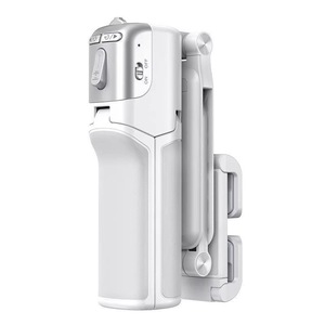 Trépied perche à selfie extensible avec télécommande sans fil et contrôle du zoom, support de téléphone pliable tout-en-un avec clip manuel pour le vlogging - Product Image 1