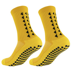 Calcetines Antideslizantes de Silicona Personalizados con Logotipo, MOQ Bajo, Calcetines de Fútbol Personalizados para Adultos, Calcetines con Agarre Personalizados en Oferta - Product Image 2