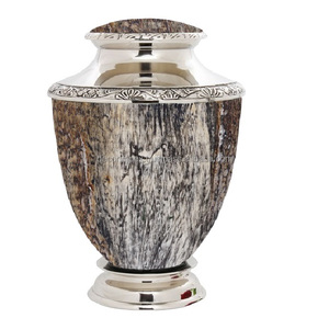 Nouvelle Arrivée Dernier Design Vente en Gros Urne Crémation Décorative en Métal Urne Commémorative avec Design Poli au prix de gros - Product Image 3