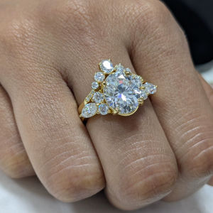 Ensemble de bague de fiançailles en moissanite taille ovale 3,20 carats, bijoux vintage, bague de mariage en diamant, ensemble de bagues de mariée en or jaune massif 14 carats - Product Image 5
