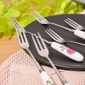 Chic <b>Set</b> of 6 Ceramic Ruffled Pink Forks Cute Metal and Wood Handle for Dinner Fruit and Dessert Use - Product Image 5