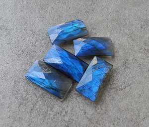 Labradorita Natural, Forma Rectangular Grande, Corte Briolette, Calibrada, Gema Suelta para Joyería - Product Image 5