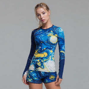 Camiseta de compresión con presilla para el pulgar, 100% poliéster, para gimnasio y fitness, estampada, ajustada, de manga larga, para mujer, tipo Rash Guard. - Product Image 6