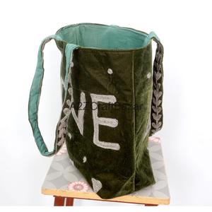 Handmade Velvet Embroidered Love Embroidery Tote <b>Bag</b> With Heart Pattern Large Shoulder Shopping <b>Bag</b> - Product Image 3
