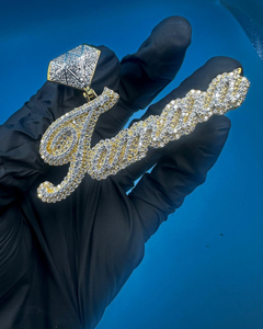 จี้ห้อยคอแบบสั่งทำพิเศษ ตัวอักษรชื่อ โลโก้ ประดับเพชร VVS มอยส์ซาไนต์ สไตล์ฮิปฮอป เงินแท้ 925 จี้ห้อยคอแบบสั่งทำพิเศษ จี้ห้อยคอตัวอักษรย่อ - Product Image 1