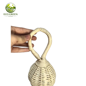 Adorable Sonajero de Ratán con Forma de Bollo, Juguete para Bebé Hecho a Mano, Seguro y Natural, Regalo para Recién Nacidos, Proveedor Mayorista de Vietnam - Product Image 4