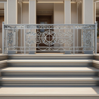 Rampe d'escalier moderne en aluminium et fonte robuste Balaji Metals, sans cadre, à fixation au sol, résistante à la rouille, aux UV et à l'eau
