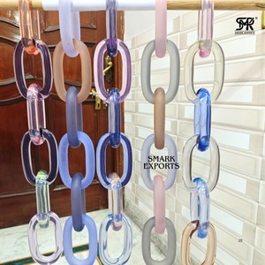 Elegante Adorno de Pared de Resina Acrílica con Eslabones de Cadena, Decoración Transparente para Interiores de Casas de Lujo - Product Image 5