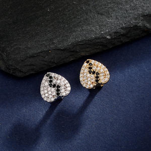 Grillz dentaire plaqué or de qualité supérieure avec strass taille cœur, style hip-hop, bijoux de mode unisexe, accessoire de fête, d'Inde - Product Image 2