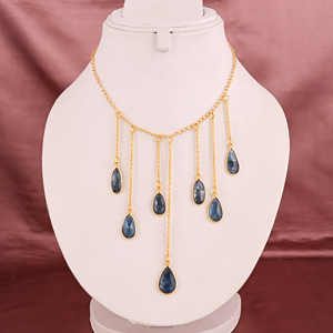 สร้อยคอประดับมอสไคยาไนต์ธรรมชาติ |   ทองเหลืองชุบทอง - Product Image 1