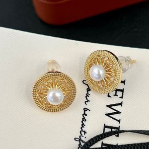 Boucles d'oreilles fines en argent pur de style rétro chinois, forme de cœur, nacre, bijoux à la mode et brillants - Product Image 1