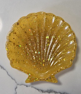 Assiette ronde artistique en résine ILAHI avec motif simple – Durable pour le service, les cadeaux et la décoration intérieure multi-occasions - Product Image 5