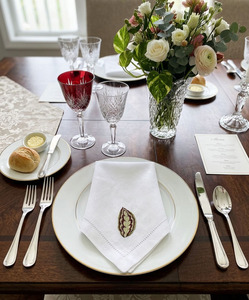 Custom Wholesale Square <b>Cloth</b> Napkin 100% Cotton Full Sizes Embroidered <b>Yellow</b> Leaf Dinner Napkin Washing Hemstitch <b>Table</b> Napkin - Product Image 2