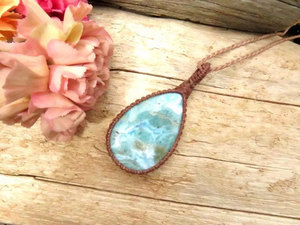 Collar de Macramé Hecho a Mano con Cordón Marrón, Colgante de Mariposa con Perla de Agua Dulce, Joyería Ajustable de Estilo Budista Boho - Product Image 4