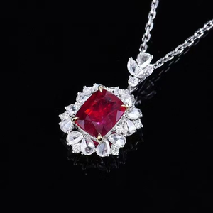 Colgante de Oro Rosa de 18K con Rubí Natural Sin Calentar de 166ct Corte Cojín Color Sangre de Pichón, Colgantes y Dijes de Diamantes - Product Image 1