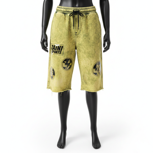 Pantalones Cortos Deportivos de Felpa de Algodón Premium de 320 GSM, Lavado Ácido, Color Verde Oliva, con Parche de Chenilla y Logotipo Personalizado - Product Image 1