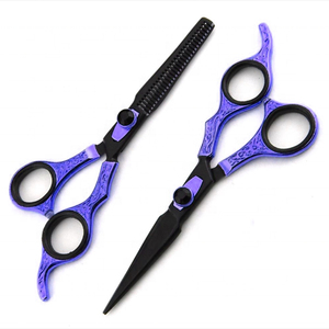 Ciseaux de coiffure professionnels en acier japonais 440c, titane, pour salon de coiffure, durables et résistants pour une coupe de qualité. - Product Image 5