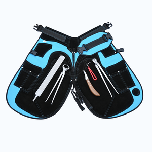 Juego de herramientas profesionales para herrador, delantal de seguridad azul, cuchillo curvo para pezuñas, alicates para pezuñas con mango de madera, extractor de clavos, lima raspadora y extractor de clavos. - Product Image 1