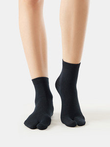 OEM Custom Printed Cotton Crew <b>Socks</b> Personalized Logo Athletic Casual <b>Socks</b> Unisex High Quality Fabric Premium <b>Socks</b> - Product Image 4