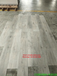 Servicio personalizado OEM, uso del diseño del cliente, suelo SPC impermeable respetuoso con el medio ambiente, suelo LVT de plástico, fabricante de Vietnam - Product Image 3