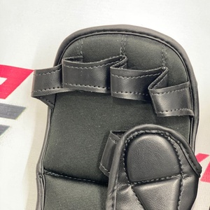 Nouveaux gants de boxe MMA demi-doigts pour l'entraînement, noirs, avec logo personnalisé, paume ouverte, pour arts martiaux. - Product Image 2