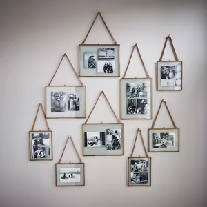 Cadre photo élégant en métal et verre à suspendre, décoration murale moderne, décoration intérieure de luxe, cadre suspendu élégant - Product Image 1