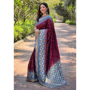 Sari en soie douce bordeaux Elite Weaves avec bordure florale et contraste tissé Zari, élégant pour club, protection solaire, séchage rapide - Product Image 3