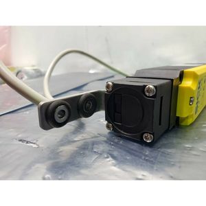Interrupteur de sécurité Sick i10-M0233 avec clé et support de clé - Équipements et pièces semi-conductrices de renommée mondiale - Product Image 5