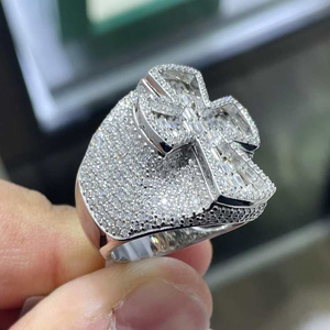 Anillo de Plata 925 con Cruz Redonda y Racimo de Baguettes, Anillo de Moda Hip Hop con Incrustaciones de Diamantes Moissanite, Joyería de Lujo para Regalo - Product Image 2