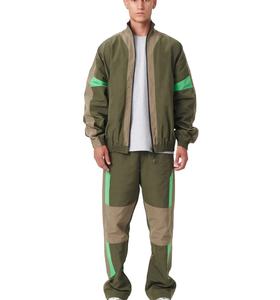 Conjunto Deportivo de Invierno para Hombre, Estilo Vintage, 100% Algodón, Chaqueta Cortavientos de Alta Calidad OEM con Bloques de Color y Forro Polar - Product Image 1