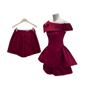 Ensemble deux pièces en pur coton, haut à manches longues, logo personnalisé, volants élégants, ensembles pour femmes, vente en gros Vietnam - Product Image 1