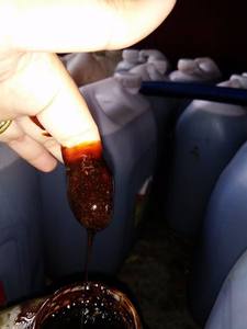 น้ำตาลทรายเหลวคุณภาพสูง พรีเมียม บริกซ์ 80 แบบผง อาหารสัตว์ บรรจุภัณฑ์แบบเทกอง สำหรับโค กระบือ หมู แบล็คสแตรป เวียดนาม - Product Image 2