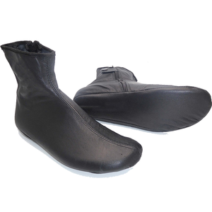 Servicio OEM de Calidad Profesional, Diseño Personalizado, Calcetines de Cuero Unisex Cómodos, Gruesos, Transpirables y de Secado Rápido para Invierno, Hechos en Pakistán - Product Image 3