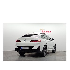 BMW X4 XDrive20i M Sport 2023 con Caja de Cambios Automática, Volante a la Izquierda y Cámara Trasera, 64,649 km - Product Image 2