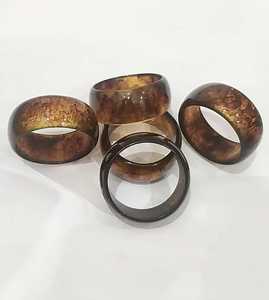 Conjunto de Brazaletes Geométricos de Resina Negra con Diseño Marmoleado Gris, Brazaletes Anchos Clásicos, Joyería de Moda Unisex para Fiestas - Product Image 6
