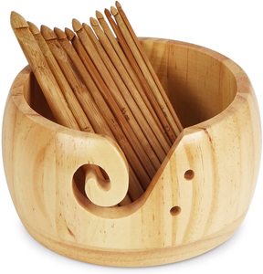 Bol de rangement pour fil en bois fait main, portable, pour tricot et crochet, avec trous en spirale, ensemble organisateur avec aiguilles en bambou - Product Image 1