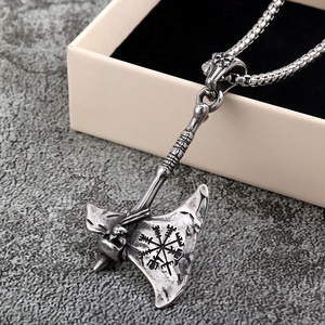 Colliers pendentifs personnalisés en acier inoxydable de style unique, breloques hache viking, runes Vegvisir gravées, vintage nordique - Product Image 4