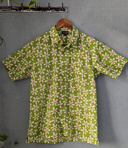 Chemise décontractée à manches courtes pour homme, imprimé floral, coton vert, col rabattu, respirante pour l'été - Product Image 6