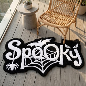 Alfombra Decorativa de Lana Geométrica Blanca y Negra de Lujo, Antideslizante, Hecha a Mano, para Decoración de Habitaciones de Halloween - Product Image 1